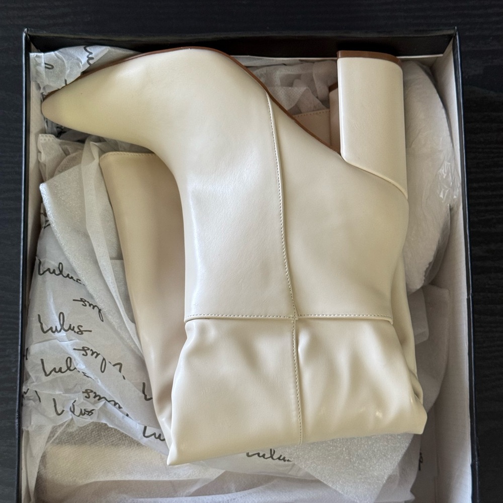 Lulu's Katari Heeled Boots